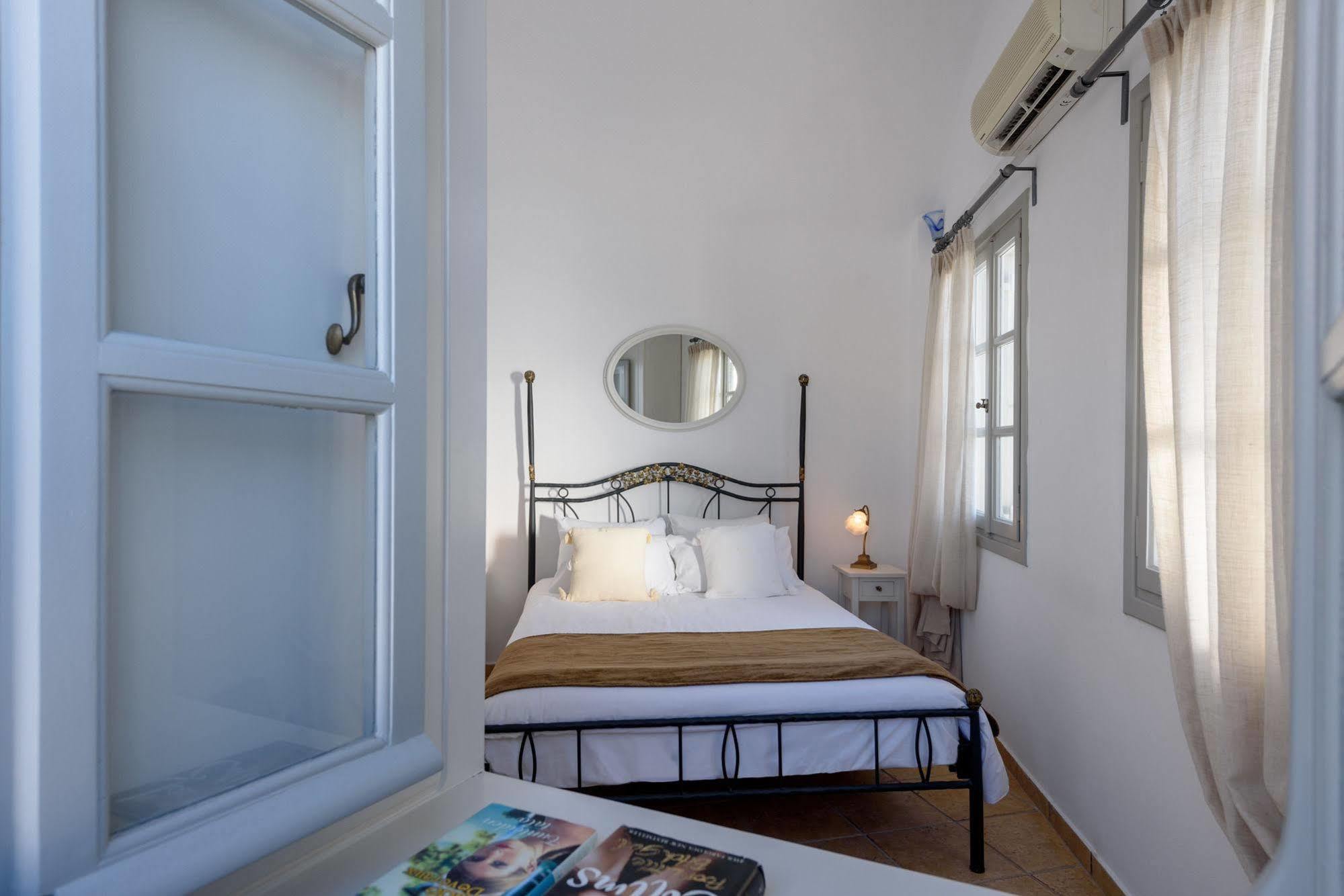 Vista Mare Suites Imerovígli Kültér fotó