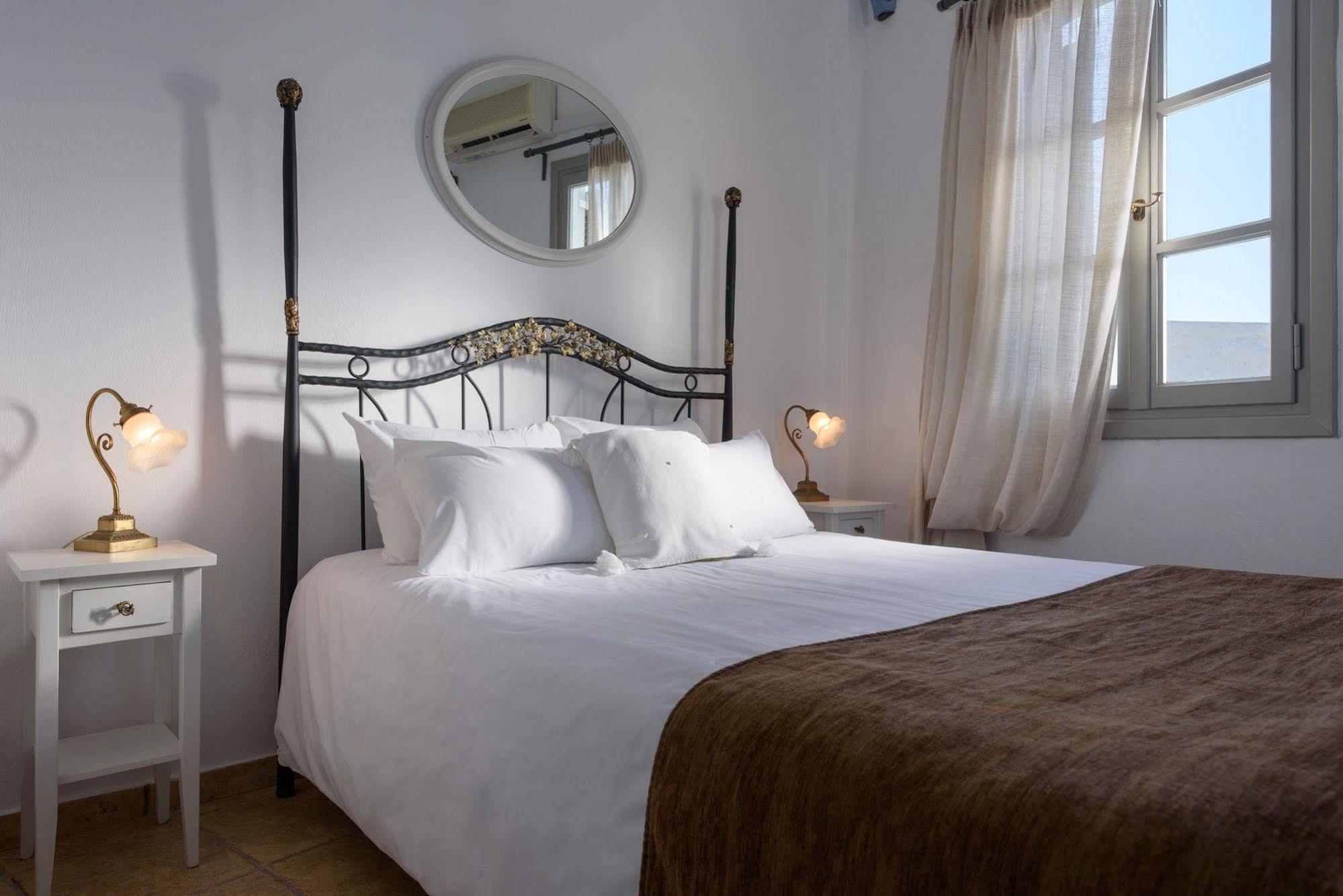 Vista Mare Suites Imerovígli Kültér fotó